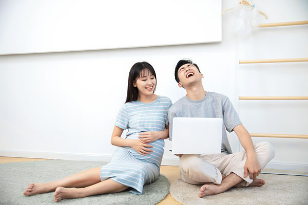 在懷孕早期孕媽檢查男孩女孩準嗎？還有什么方法可以鑒別？(圖1)